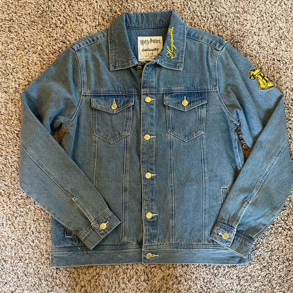 Cakeworthy X Harry Potter Denim Hogwarts Jacket Large - Picture 2 of 5